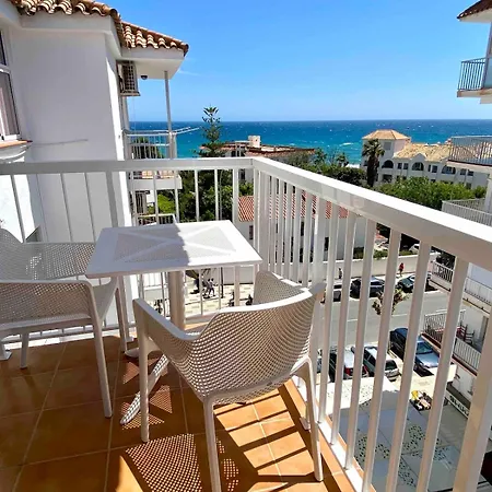 Bright With A Beautiful Sea View Apartment
